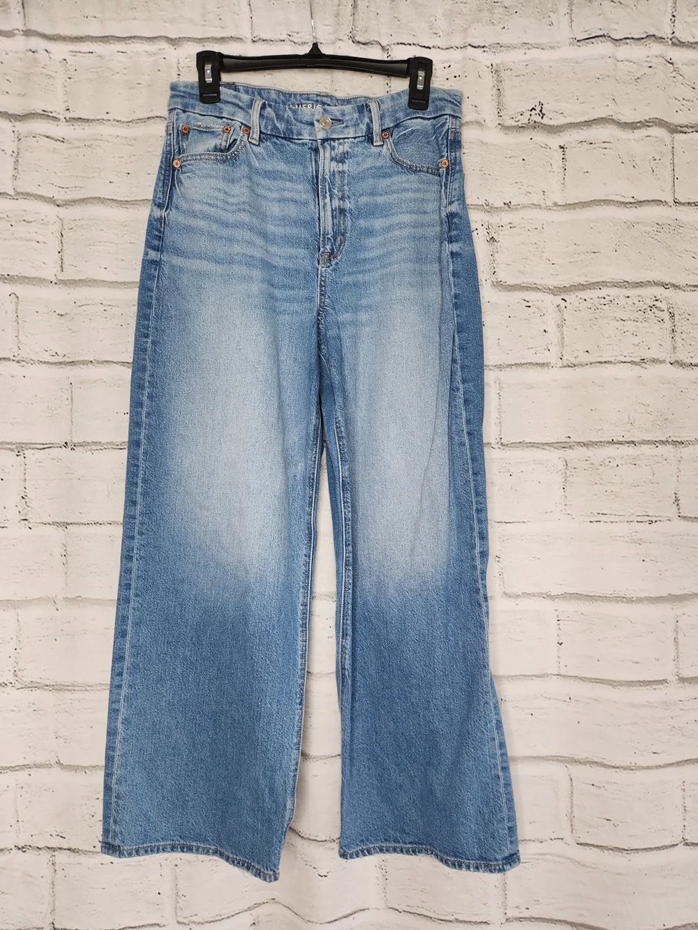 American Eagle Outfitters Women's Light Blue Straight-Leg Jeans 10 Short